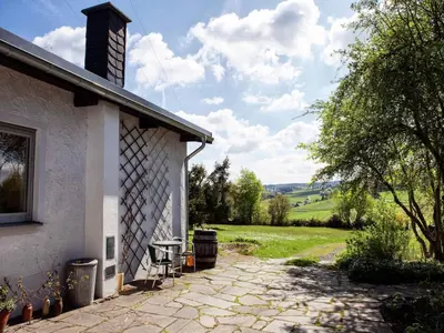 Ein Garten an der Unterkunft Holiday Home Moselle with Private Sauna