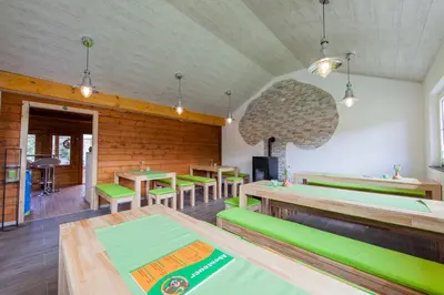 Ein Restaurant oder anderes Speiselokal in der Unterkunft Appartementhaus EifelAdventures