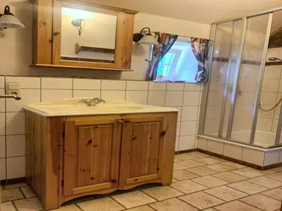 Ein Badezimmer in der Unterkunft Mosel Mill Garden Stay