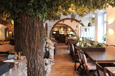 Ein Restaurant oder anderes Speiselokal in der Unterkunft Hotel Restaurant Adria Kroatien