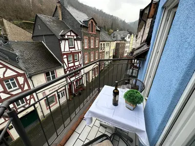 Ein allgemeiner Bergblick oder ein Berglick von des Hotels aus