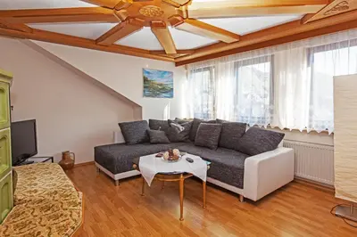 Ein Sitzbereich in der Unterkunft Hotel & Restaurant Krone