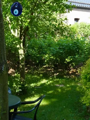 Ein Garten an der Unterkunft Gästehaus VillaVerde