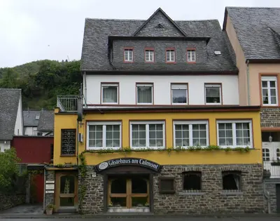 Das Gebäude in dem sich das Bed & Breakfast befindet