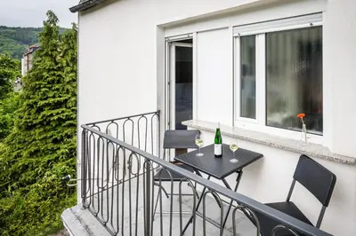 Ein Balkon oder eine Terrasse in der Unterkunft FeWo-tt 2