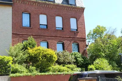 Das Gebäude in dem sich die Ferienwohnung befindet