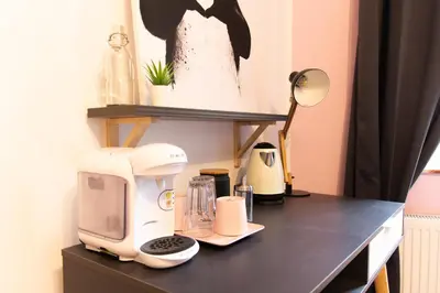 Kaffee-/Teezubehör in der Unterkunft Nürburgring Industrial Design House, großer Garten, BBQ