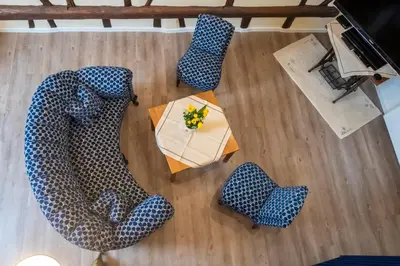Ein Sitzbereich in der Unterkunft Das Blaue Haus - Ferienhaus
