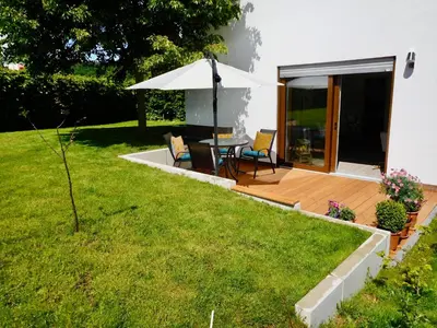 Ein Garten an der Unterkunft Ferienwohnung Mittelrhein Familie Lehmann