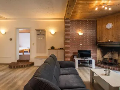 Ein Sitzbereich in der Unterkunft Holiday Home Eifelnatur - Haus 2-4 by Interhome