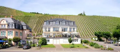 Ein allgemeiner Bergblick oder ein Berglick von der Pension aus