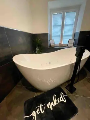 Ein Badezimmer in der Unterkunft Mya Lenas Suite