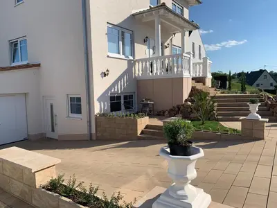 Das Gebäude in dem sich die Ferienwohnung befindet