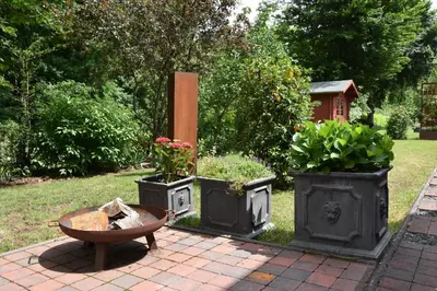 Ein Garten an der Unterkunft Lampenhäuschen