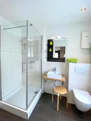 Ein Badezimmer in der Unterkunft Pension / Ferienwohnungen Scheid