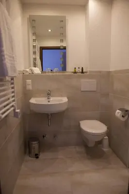 Ein Badezimmer in der Unterkunft Hotel am Markt