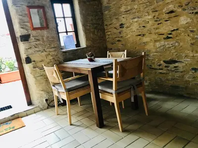 Ein Restaurant oder anderes Speiselokal in der Unterkunft Alter Posthof Lieser