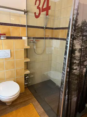 Ein Badezimmer in der Unterkunft Wohnen auf Zeit In Bendorf
