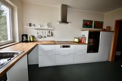 Küche/Küchenzeile in der Unterkunft Ferienwohnung EifelMittendrin