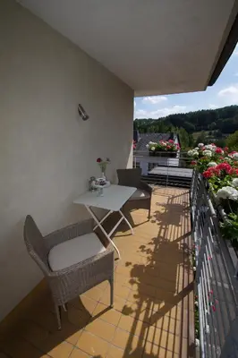 Ein Balkon oder eine Terrasse in der Unterkunft Ferienwohnung EifelMittendrin