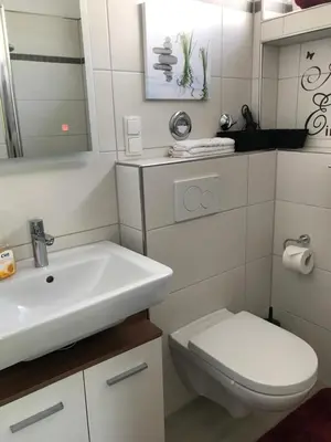 Ein Badezimmer in der Unterkunft Moselnest