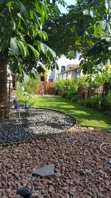 Ein Garten an der Unterkunft Ferienwohnung Gehl