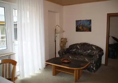 Ein Sitzbereich in der Unterkunft Haus Klosterblick