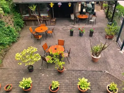 Ein Garten an der Unterkunft Hotel Gästehaus auf der Lay