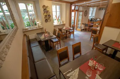 Ein Sitzbereich in der Unterkunft Hotel Gästehaus auf der Lay