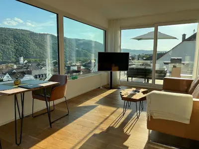 Ein allgemeiner Bergblick oder ein Berglick von des Hotels aus