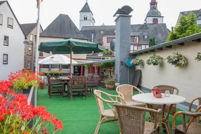 Das Gebäude in dem sich das Bed & Breakfast befindet
