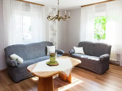 Ein Sitzbereich in der Unterkunft Farmhouse Escape in Haserich