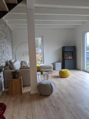 Ein Sitzbereich in der Unterkunft Ferienhaus Schieferterrasse - Waldsee Rieden -