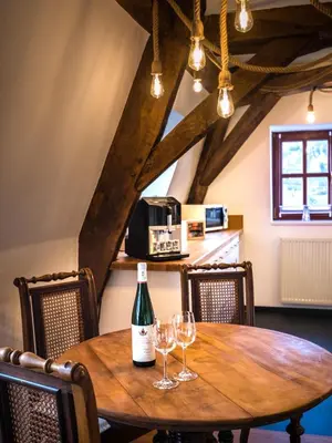 Küche/Küchenzeile in der Unterkunft Rißbacher Hof Mansarde anno 1737