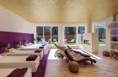 Ein Sitzbereich in der Unterkunft LIFESTYLE Resort Zum Kurfürsten