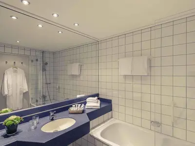 Ein Badezimmer in der Unterkunft Mercure Hotel Trier Porta Nigra