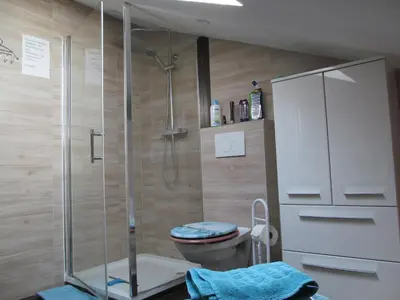 Ein Badezimmer in der Unterkunft Loftwohnung 3 Bergeblick