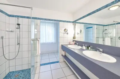 Ein Badezimmer in der Unterkunft Wein- und Landhaus S A Prüm