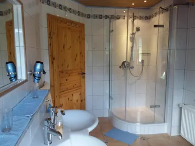 Ein Badezimmer in der Unterkunft Ferienwohnung Sommer