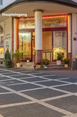 Das Gebäude in dem sich das Hotel befindet