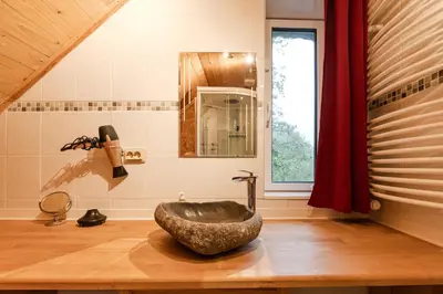 Ein Badezimmer in der Unterkunft Ferienhaus Störzel Wohnung B