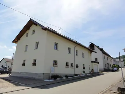 Das Gebäude in dem sich die Pension befindet