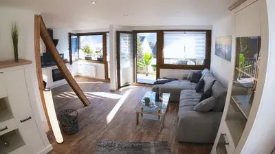 Ein Sitzbereich in der Unterkunft Ferienwohnung Traumblick