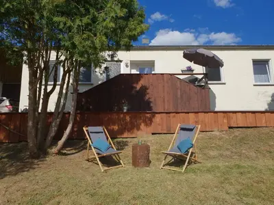 Ein Garten an der Unterkunft Moderne Ferienwohnung Black Beauty auf idyllischem Reiterhof nähe Burg Eltz