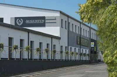 Das Gebäude in dem sich das Hotel befindet
