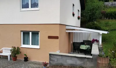 Das Gebäude in dem sich die Ferienwohnung befindet