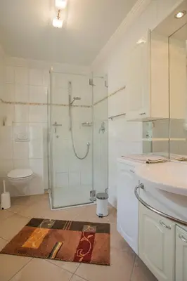 Ein Badezimmer in der Unterkunft Villa Eifelpalace am Nürburgring