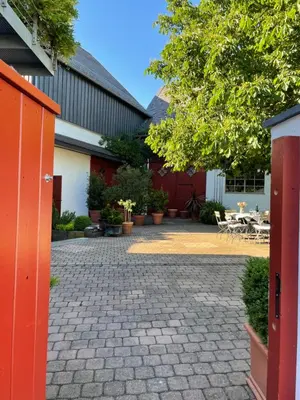 Das Gebäude in dem sich die Ferienwohnung befindet