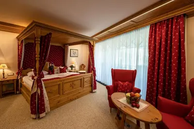 Ein Sitzbereich in der Unterkunft Hotel Weisser Bär