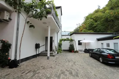 Das Gebäude in dem sich die Ferienwohnung befindet